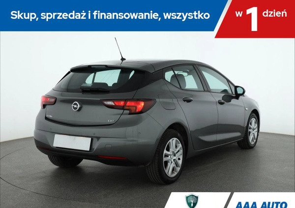 Opel Astra cena 44000 przebieg: 91940, rok produkcji 2017 z Dobczyce małe 211